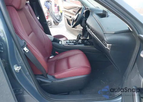 2025 Mazda Cx-30 2.5 S Carbon Edition from USA, damaged, VIN 3MVDMBCM8SM752673